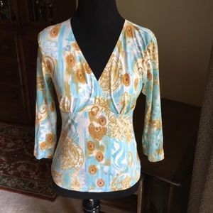 CAbi 332 • V-neck Fitted Top Blue Gold Shirt 3/4 Sleeve
